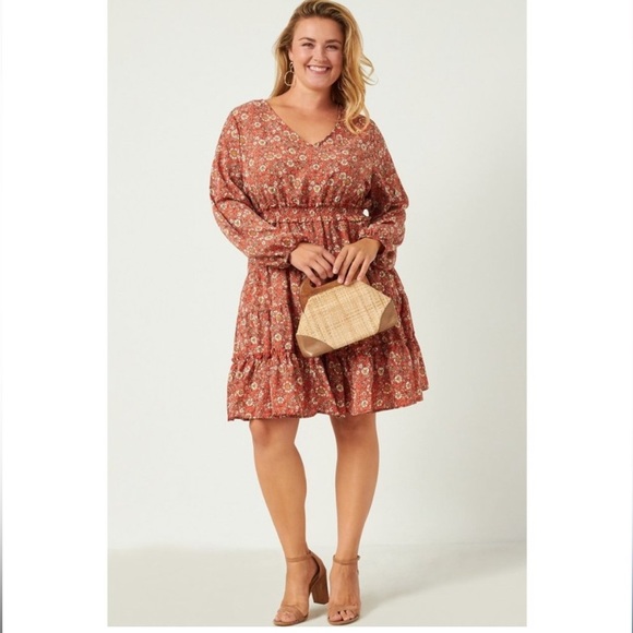 Hayden-1x Tiered V Neck Dress Fall Ready - Picture 2 of 8